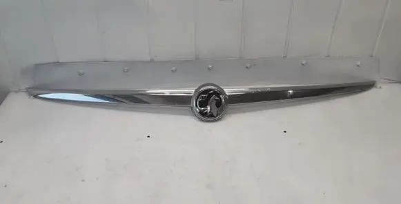 Opel Insignia A Tailgate trim 461088395