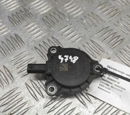 Mercedes-Benz GL X166 Camshaft pulley/ VANOS A2761560790