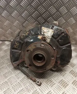 Volkswagen PASSAT B6 Front wheel hub