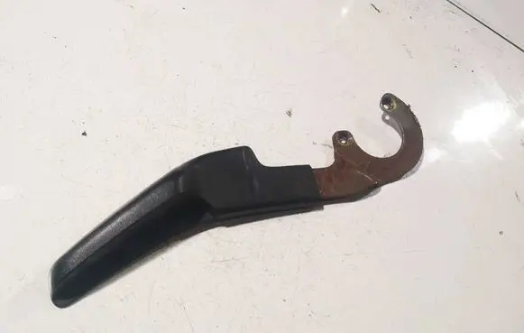 Nissan X-Trail T30 Seat adjustment knob