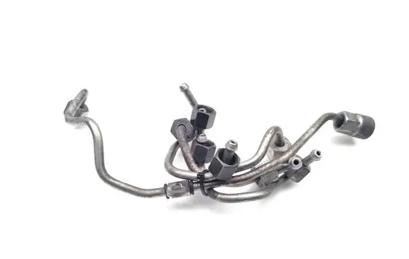 Fuel injector supply line/pipe