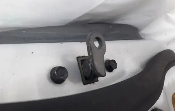 Hyundai Matrix Rear door check strap stopper