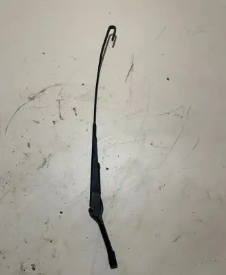Volkswagen PASSAT B5.5 Front wiper blade arm 3B1955409