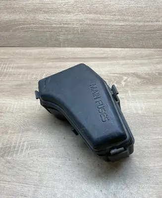 Volvo S70 V70 V70 XC Fuse module 9128576 9456707 9162084