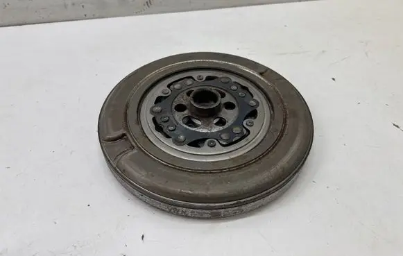 Volkswagen Multivan T7 Flywheel 04E105266