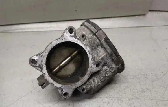 Volvo S60 Throttle valve 30650013