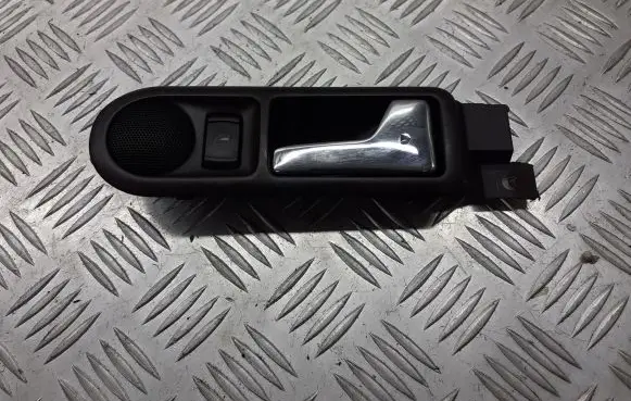 Volkswagen PASSAT B5 Rear door interior handle trim 3B0839114H