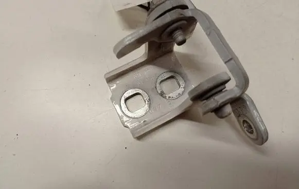 Opel Insignia A Rear door upper hinge 057RUR ES03A046574