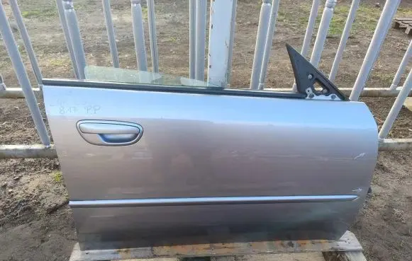 Subaru Legacy Front door