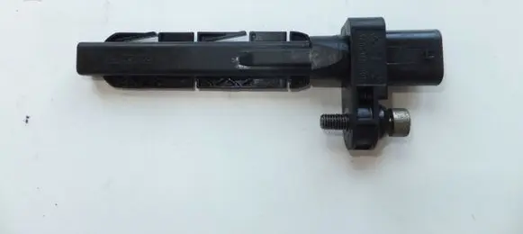 BMW 1 E81 E87 Crankshaft position sensor 7805188 BMW7805188