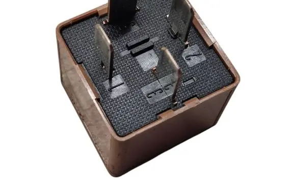 Jaguar XK8 - XKR Other relay LJA6703AA V23136B1X21
