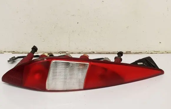 Ford Mondeo Mk III Rear/tail lights TK4258