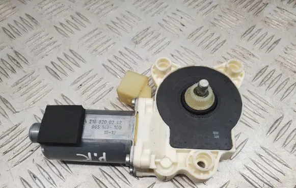 Mercedes-Benz CL C216 Front door window regulator motor A2168200242