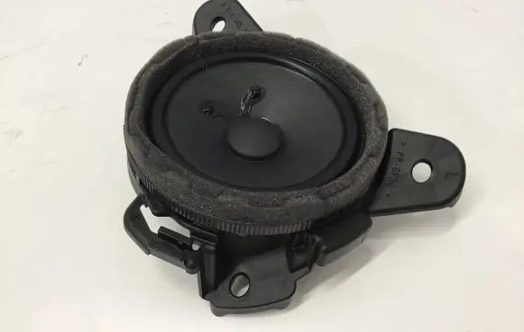 Mercedes-Benz E W214 Front door high frequency speaker A2145451800