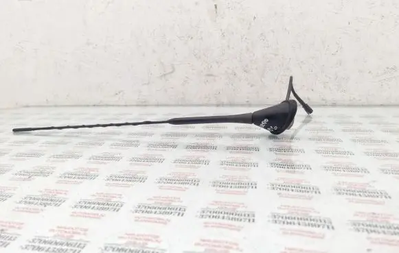 Seat Toledo III (5P) Radio antenna 
