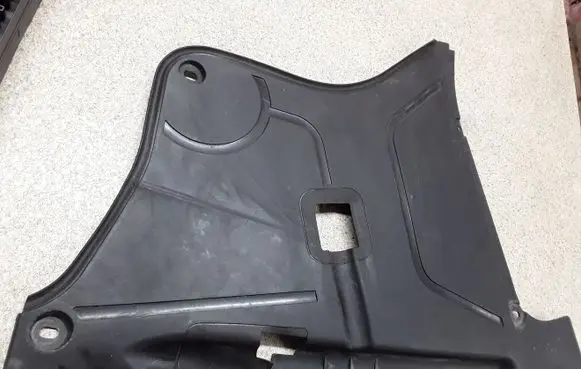 Mercedes-Benz S W222 Wiper trim A2226800307