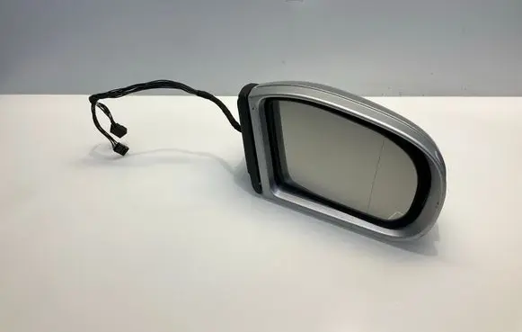 Mercedes-Benz E W211 Front door electric wing mirror