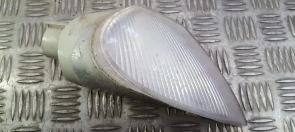 Renault Laguna I Front indicator light 7700820127