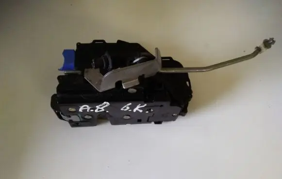 Audi A8 S8 D3 4E Rear door lock 4E0839015