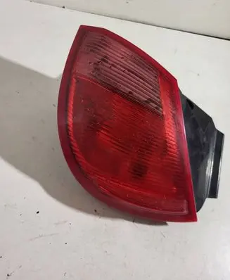 Mitsubishi Colt Rear/tail lights MR957366 27850202