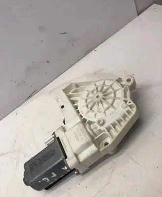Audi A5 Sportback 8TA Front door window regulator motor 8K0959802A 103N666633110 150420260022