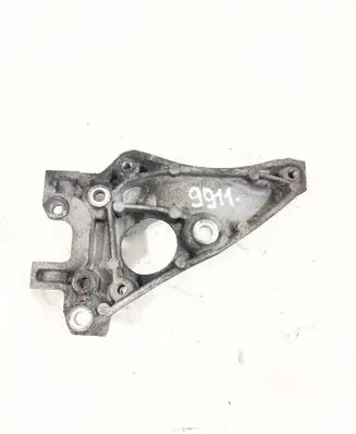 Citroen C4 Grand Picasso Engine mounting bracket 9672950980