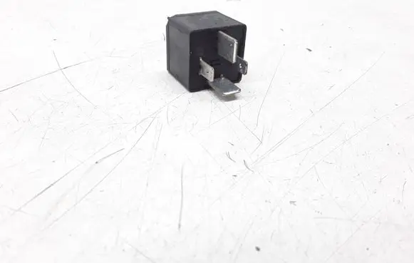 Volkswagen Phaeton Other relay 7M0951253A
