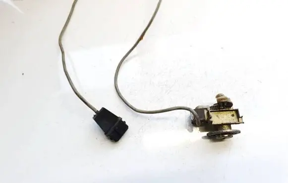 Audi A6 S6 C4 4A Front door lock (next to the handle) 