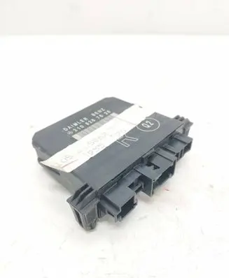 Mercedes-Benz E W210 Door control unit/module 2108207626 7602103