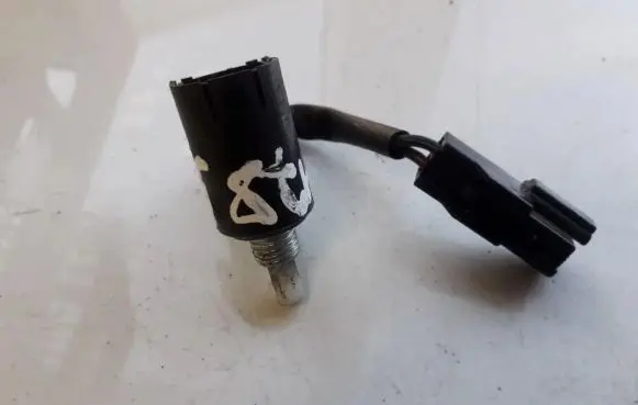 Toyota Corolla Verso AR10 Brake pedal sensor switch CV591