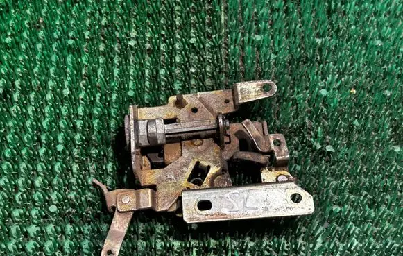 Volkswagen Transporter - Caravelle T4 Sliding door lock 721843654A