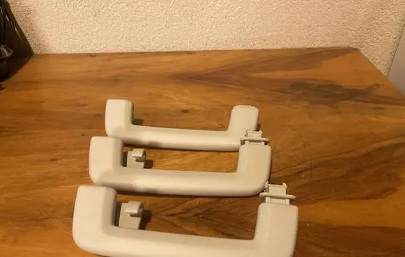 Ford Ecosport A set of handles for the ceiling