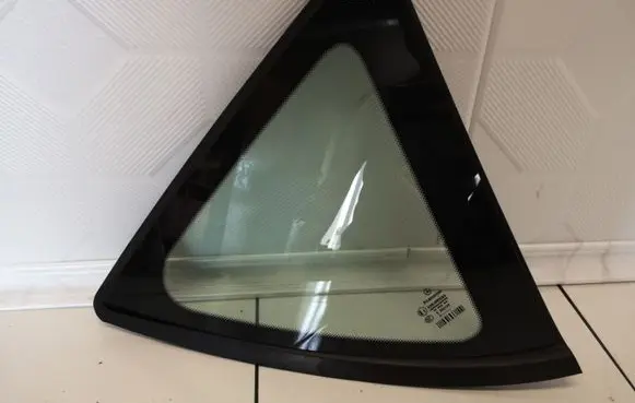 Mercedes-Benz A W169 Rear windscreen/windshield window 43R001583
