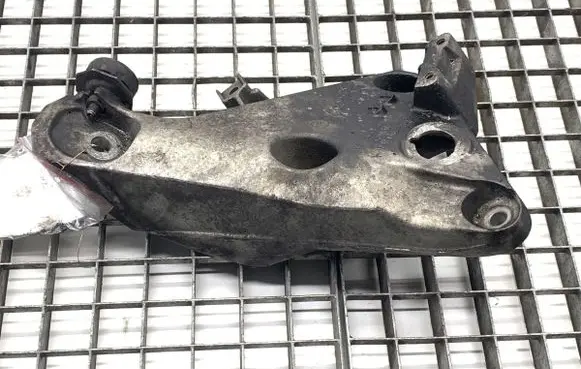 BMW X6 F16 Engine mounting bracket 6859785