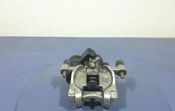 Ford Mondeo MK I Rear brake caliper 