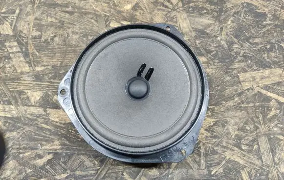 Alfa Romeo Giulia Rear door speaker 518936010