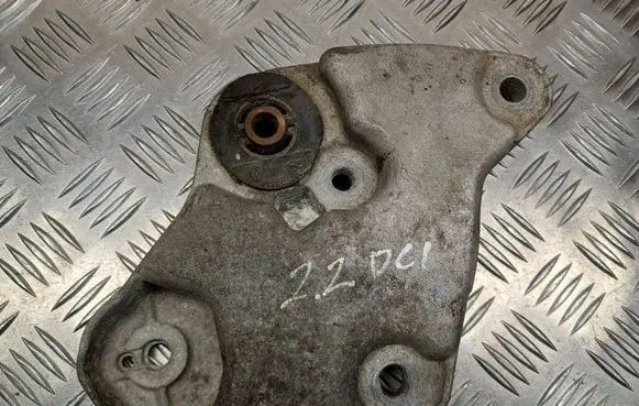 Renault Espace - Grand espace IV Engine mounting bracket 8200000015 8200300616