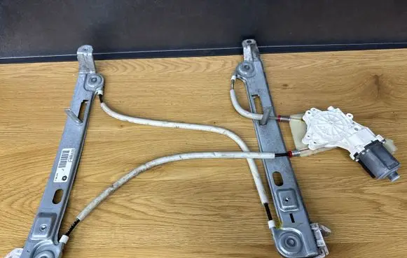 Dodge Caliber Front door window regulator with motor 05074798AA