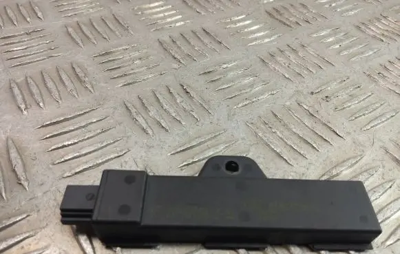 Interior comfort aerial antenna