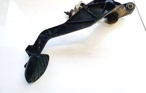 Audi A4 S4 B5 8D Clutch pedal 3d1721316a