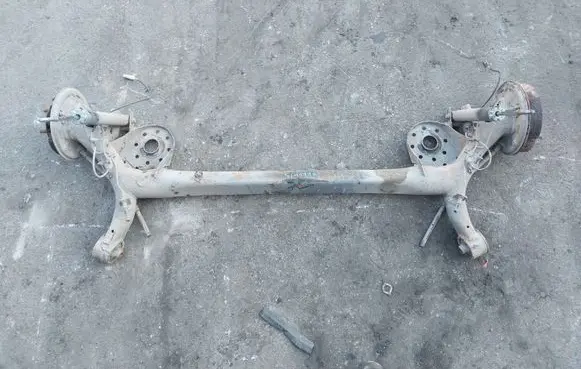 Toyota Yaris Rear axle beam 