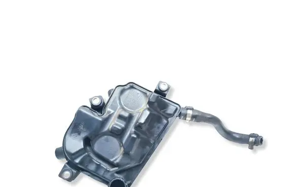 Jaguar XF X250 Oil breather separator 9675994880