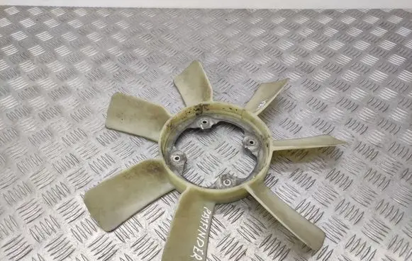 Nissan Pathfinder R51 Fan impeller 