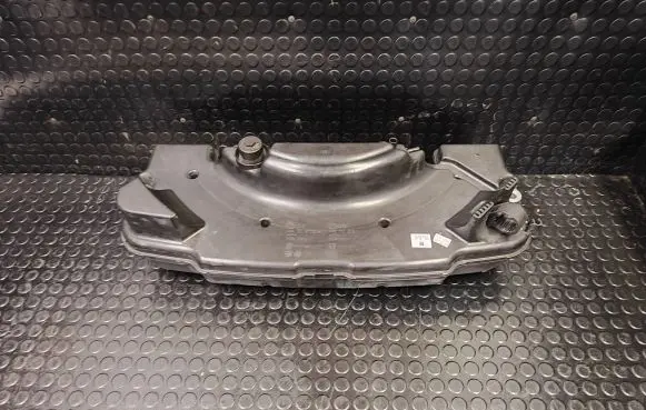 Audi A8 S8 D4 4H AdBlue liquid reservoir 4H0131873C