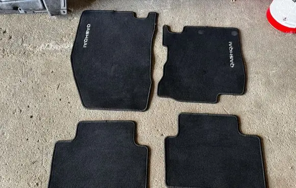Nissan Qashqai Car floor mat set KE7454E201 100100201 D215