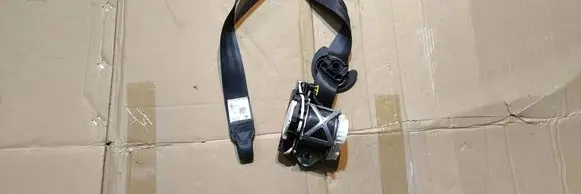 Volkswagen Polo V 6R Front seatbelt 6R3857705