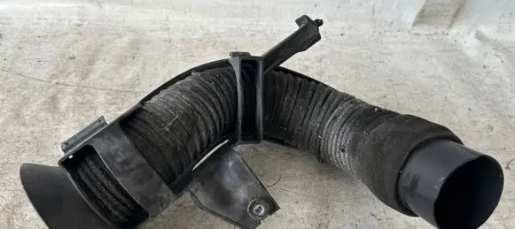 Lancia Thema Air intake hose/pipe 68101348AC