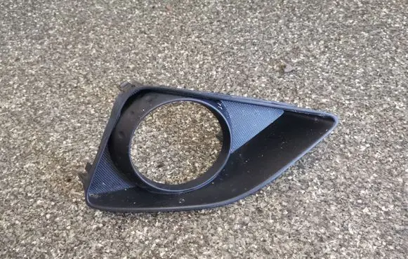Toyota Corolla E140 E150 Front fog light trim/grill 8148212070