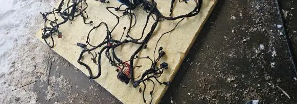 Opel Vivaro Fuse box set 240140415R 93460517