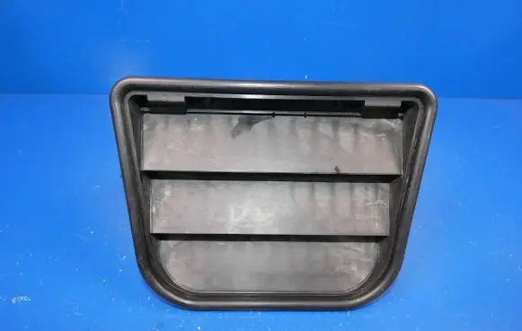 Volvo S60 Quarter panel pressure vent 31390866